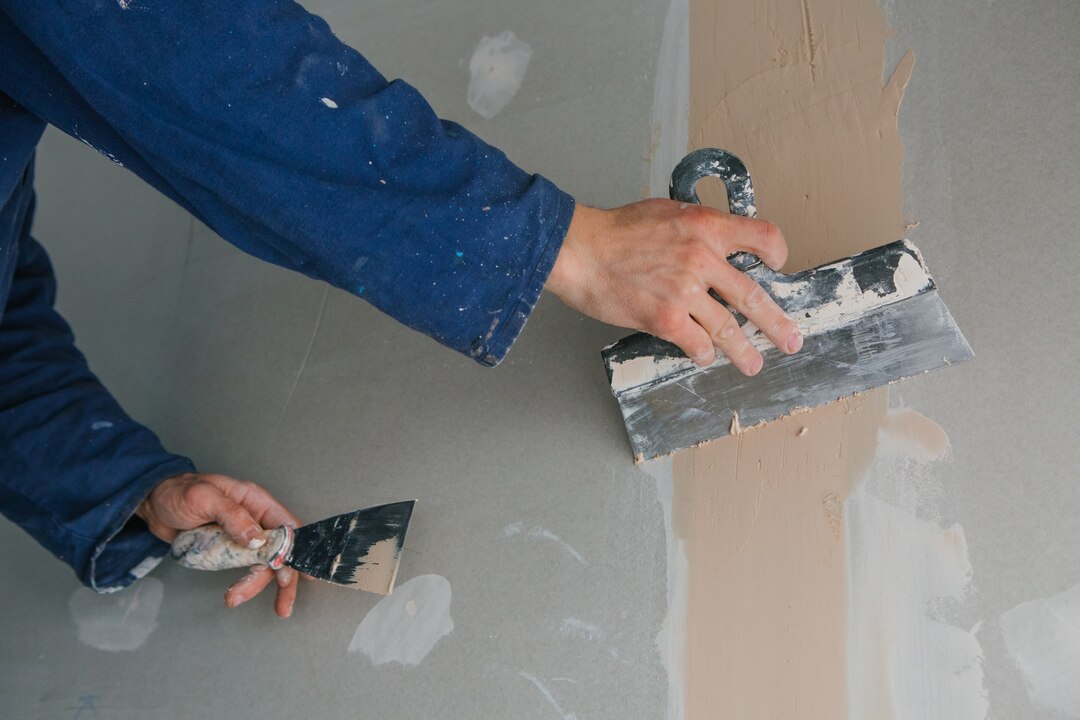 plasterer-man